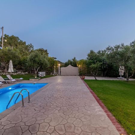 Planos Villa Extérieur photo